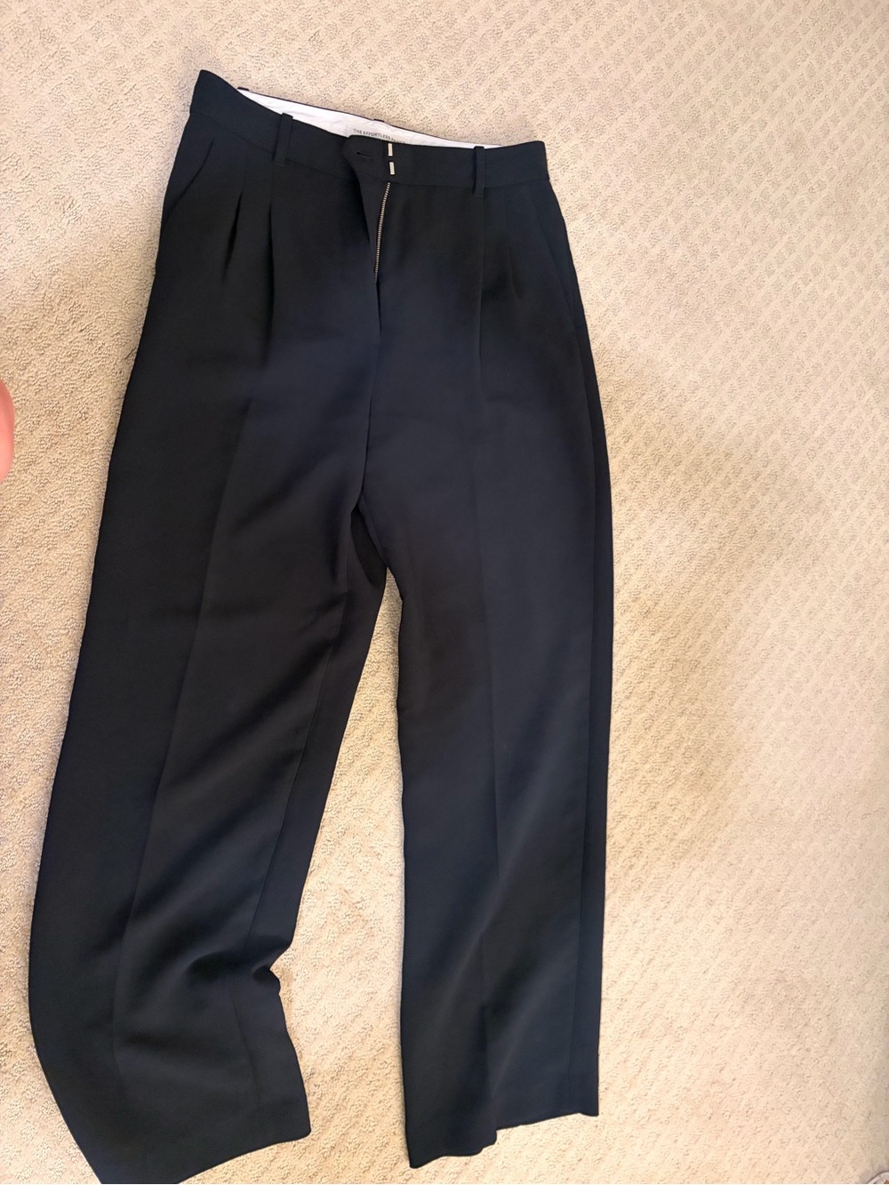 Aritzia Effortless Pant